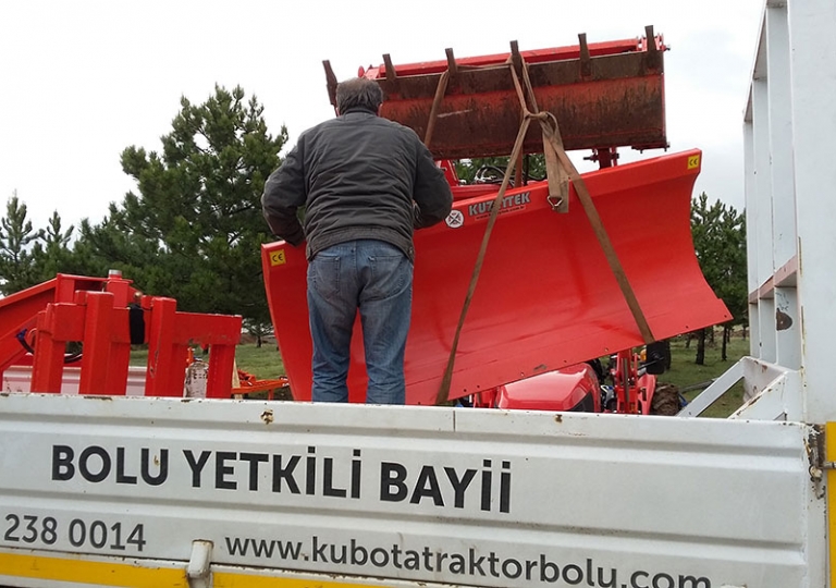 traktor_Forklift_Atacmani-(4)