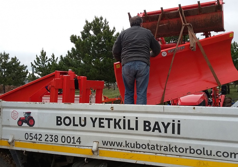 traktor_Forklift_Atacmani-(5)